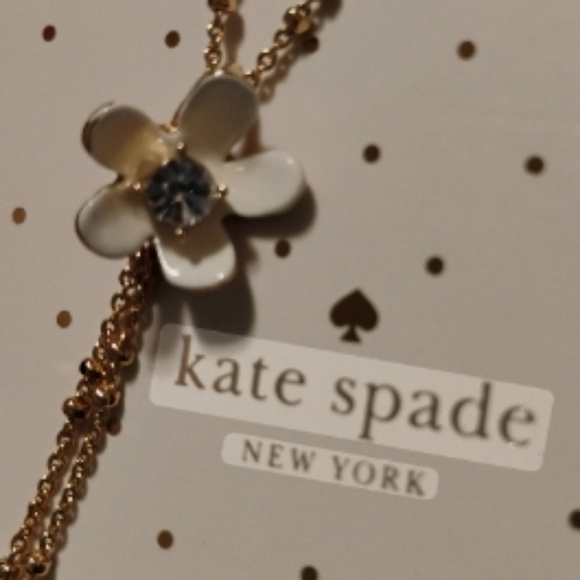 Kate Spade-Pretty Petals Pendant Double Necklace (White/Blue 🤍💙) - Picture 8 of 8
